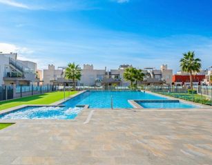 �tico  Calle 2 aguas nuevas. Atico en torrevieja