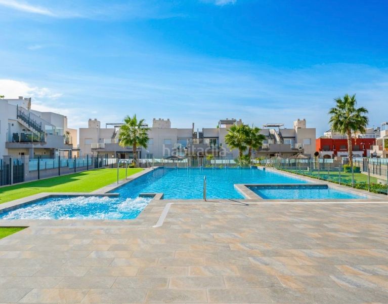 Foto f8417abf-1f8a-4317-8351-25739842972a. Àtic a Aguas Nuevas Torrevieja