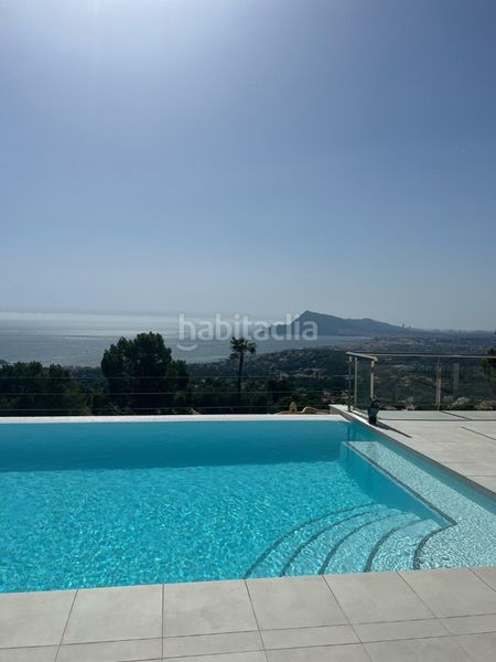 Foto a18df05d-f37e-4d79-8690-cbf0ccc8f90e. Xalet amb aparcament piscina a Mascarat Altea