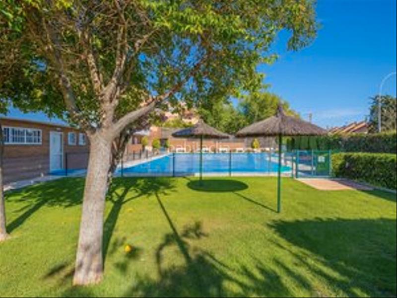 Foto 83c92529-bc58-4cfc-8058-7bada28c800c. Doppelhaus mit parking pool in Campodón-Ventorro del Cano Alcorcón