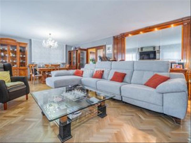 Foto 95ad3588-d1d2-43d1-8b69-a7be83002910. Doppelhaus mit parking pool in Campodón-Ventorro del Cano Alcorcón