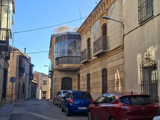 Gebäude  Travesía del álamo 6. Oportunidad única para inversores – palacete histórico del siglo