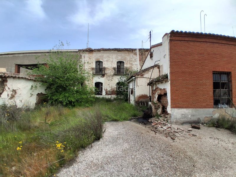 Foto feab1112-841a-4e57-b5d6-10e2cf598dd8. Edifici a travesía del álamo 6 a Polán