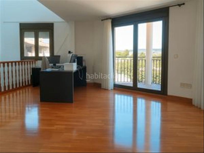 Foto cbf80834-f0ce-49c1-a5b8-3e1f2fcefc09. Maison jumelée avec chauffage parking dans Arenzana de Abajo