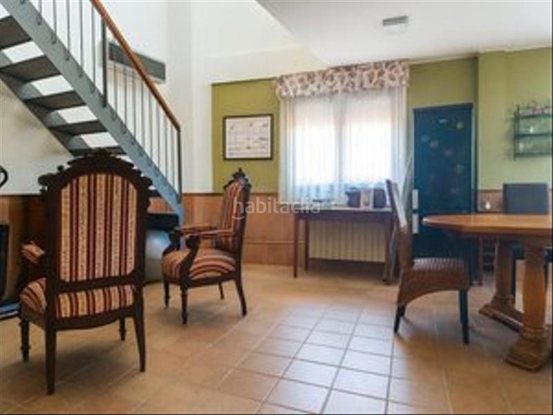 Foto efd8601f-6fdb-453a-914d-5b96b22bbd48. Maison jumelée avec chauffage parking dans Arenzana de Abajo