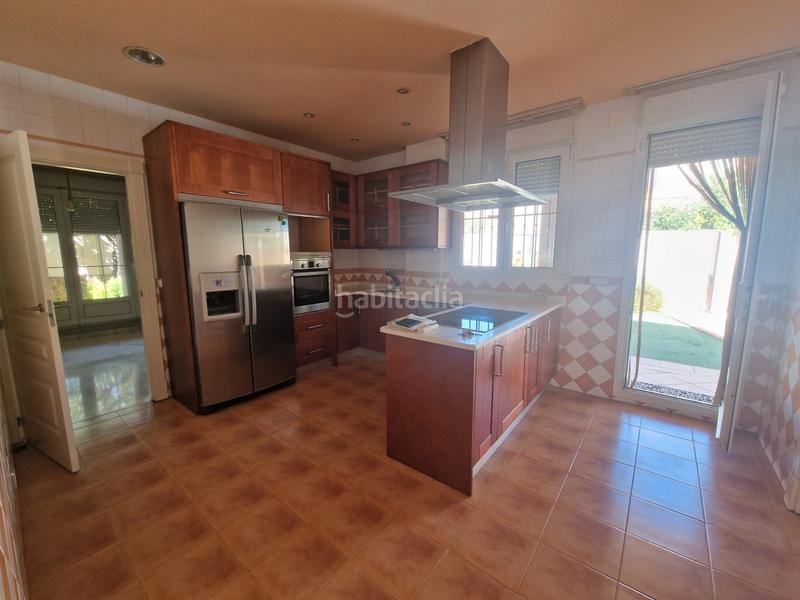 Foto 8ca6099d-c586-4241-9b62-cb35f7b4d4f4. Chalet with heating parking pool in Cuevas-Ilustración Ciempozuelos