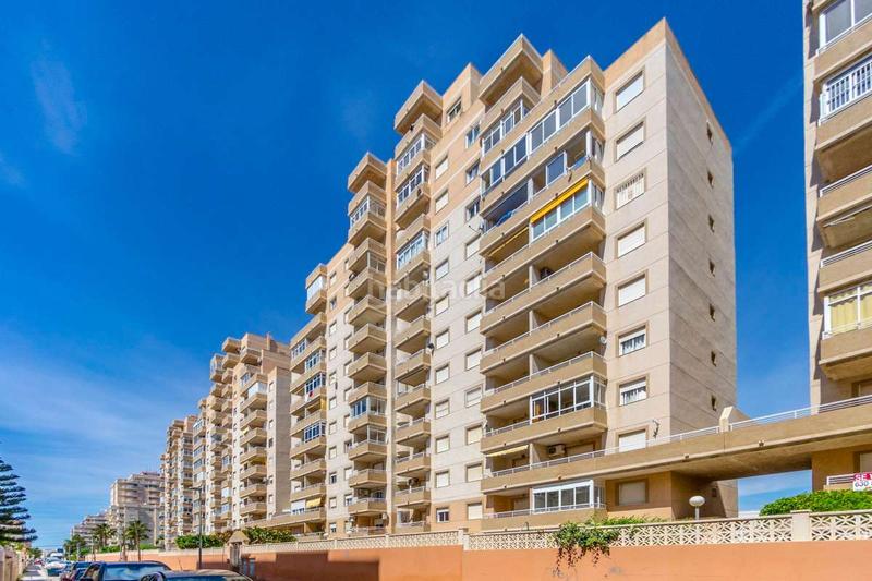 Foto e079fb03-1ee3-41cc-8f50-17405a0947bd. Appartement mit pool in nueva Torrevieja Torrevieja