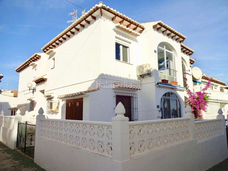 Foto 9083350d-6d6f-474c-998d-f67d71418e9b. Casa amb piscina a Los Balcones-Los Altos Torrevieja