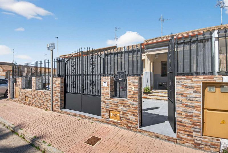Foto c25c932a-f9e7-40eb-b95e-6e8934d99c62. Casa a Santiago de La Ribera San Javier