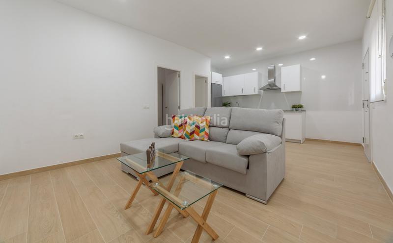 Foto 97a3f042-cff2-42ee-aa60-6095b81e4678. Affitto appartamento in calle doctor mañas bernabéu 9 in Málaga