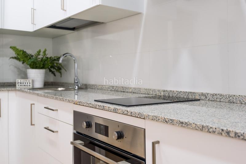 Foto 532706b1-f879-4efd-b9d0-4b82bc58d369. Alquiler piso en calle doctor mañas bernabéu 9 ¿a qué esperas? en Málaga