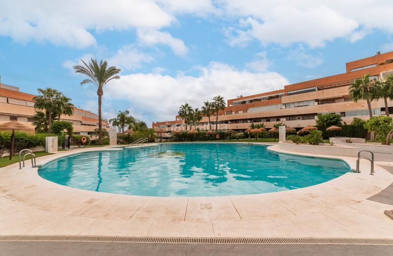 Foto 4d5550c3-5baa-4d28-8f56-c22ac468e24c. Appartement avec parking piscine dans El Pinillo Torremolinos