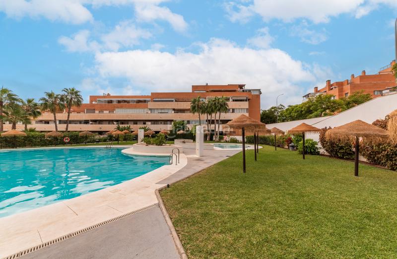 Foto 83127349-11c1-468f-8636-bf45c1759a34. Appartement avec parking piscine dans El Pinillo Torremolinos