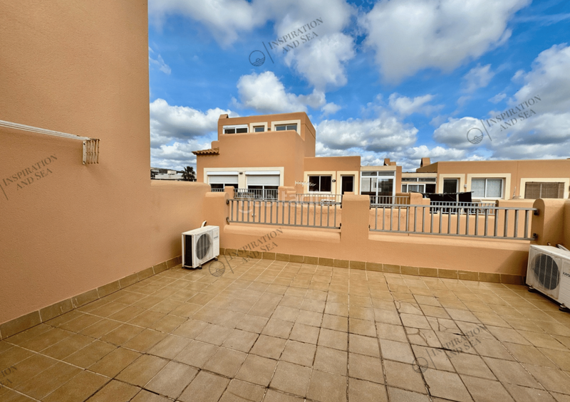 Foto 68e53337-e42e-4d0e-8855-c7123436365e. Maison jumelée avec piscine dans S´Eixample-Can Misses Ibiza