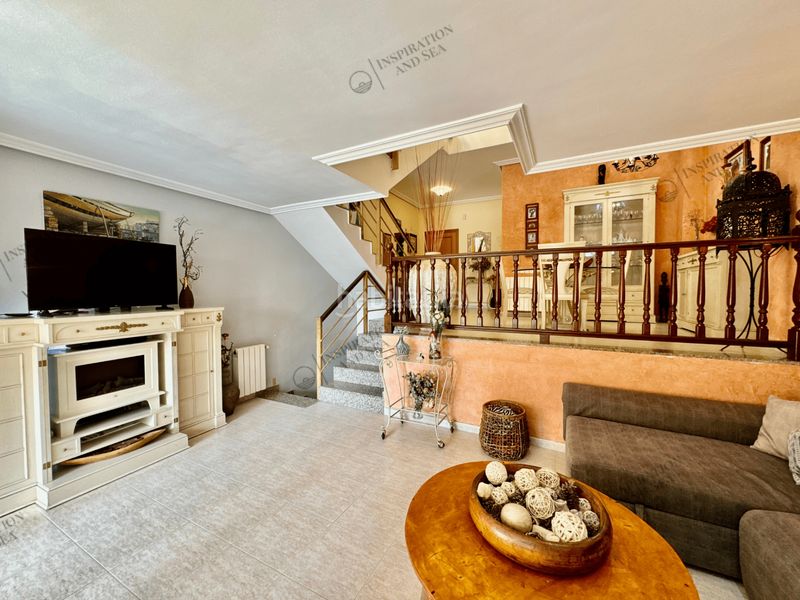 Foto 5b2f4d61-18ab-4e71-bb4e-eb5cf97689e3. Location duplex avec chauffage piscine dans S´Eixample-Can Misses Ibiza