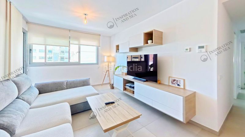 Foto c1ecdec9-ffe0-4106-b86f-46dd6fca4b3f. Pis a Ses Figueretes - Platja d'en Bossa - Cas Serres Ibiza