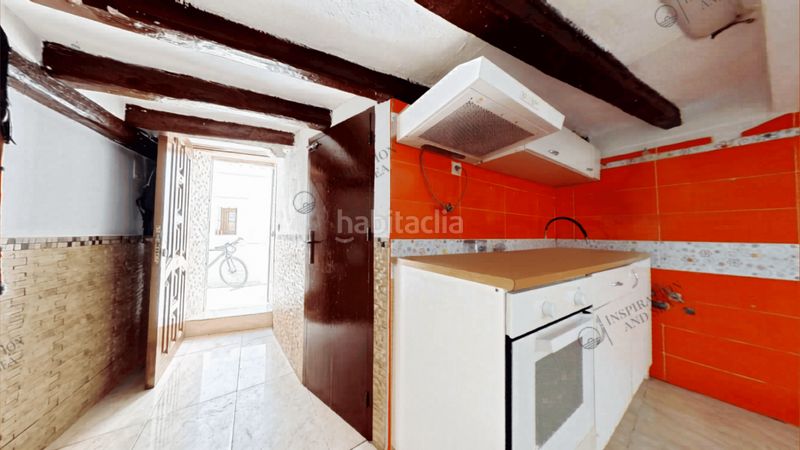 Foto bca8885a-2771-4ed9-bc32-ba2fa9ba2226. Estudi amb calefacció a Dalt Vila-La Marina Ibiza