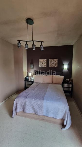 Foto 88d87c6c-16f2-4983-9ccd-c56be0391c25. Reihenhaus mit kamin parking in Taraguilla-Estación San Roque