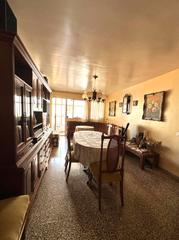 Piso  Calle rey carlos iii. Piso en el centro de águilas