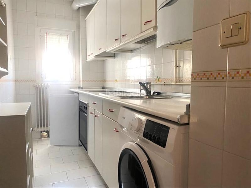 Foto 675a4602-f8f5-48a3-b59e-1fb082acd4cc. Location appartement dans calle del arzobispo morcillo 20 dans Zaragoza