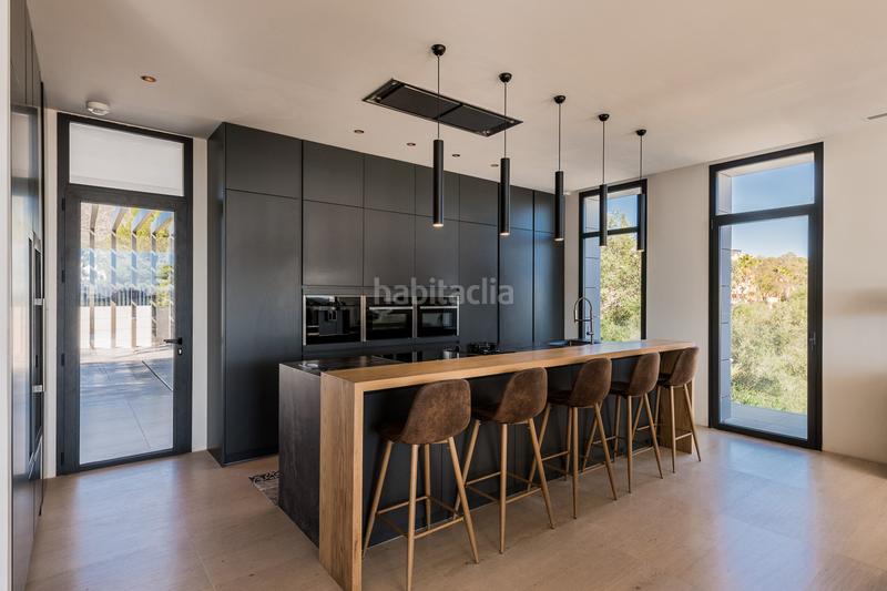 Foto a95ff4d8-6b91-43d6-9fa2-6ef53c88d8ca. Maison avec parking piscine dans Nagüeles Alto Marbella