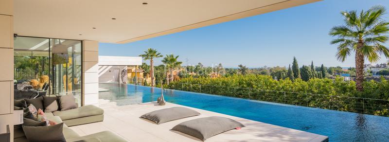 Foto f6772bde-9599-4964-8e01-097f6a9f2f7f. Maison avec parking piscine dans Nagüeles Alto Marbella