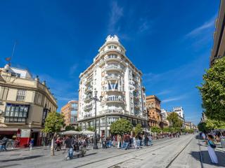 Apartament a Alfalfa - Santa Cruz. Vivienda seorial reformada en puerta de jerez, sevilla.