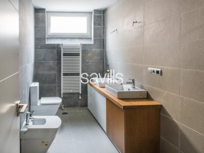 Foto 016ade75-dac8-43cc-bc96-f6be25042e85. Chalet mit parking in La Cala del Moral Rincón de la Victoria