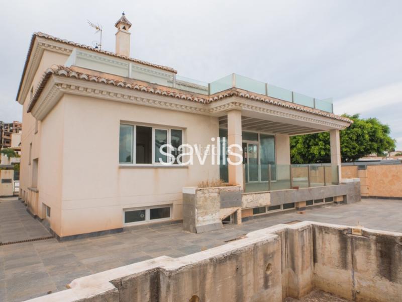 Foto dd4e9fca-e20a-42b4-965c-a2dd079d0924. Chalet mit parking in La Cala del Moral Rincón de la Victoria