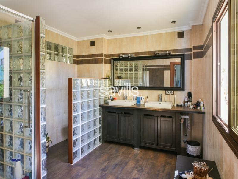 Foto 341fdff0-bca4-4620-bf17-f6784624a56e. Casa con parcheggio in Pinares de San Antón Málaga