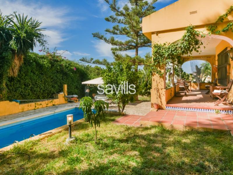 Foto 747b7ee4-6a03-4b9f-b541-74ffc66e71e4. Casa con parcheggio in Pinares de San Antón Málaga