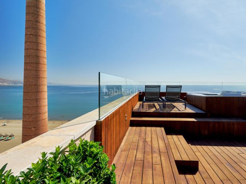 Foto 5d7473a3-76fe-4d22-abe8-d47729dd2a82. Attique avec parking dans Paseo Marítimo Oeste - Pacífico Málaga