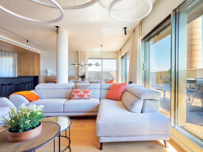 Foto 875dcdc2-ba6b-4245-a254-79800f0593d6. Attique avec parking dans Paseo Marítimo Oeste - Pacífico Málaga