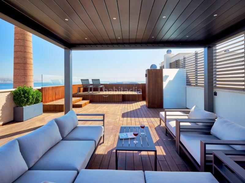 Foto daa06507-563f-42a0-9c86-fda5359c75ed. Attique avec parking dans Paseo Marítimo Oeste - Pacífico Málaga