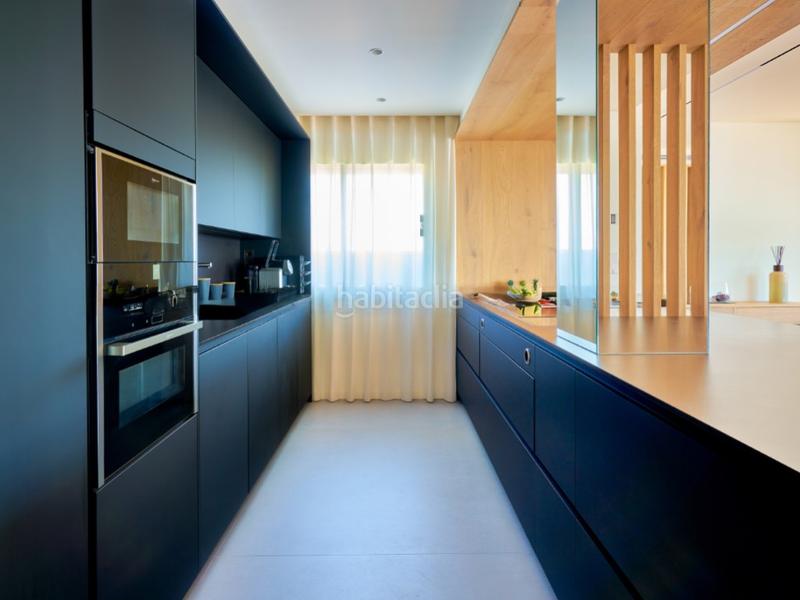 Foto e1b264b7-e9c1-4f6e-9b08-b6adadda9481. Attique avec parking dans Paseo Marítimo Oeste - Pacífico Málaga