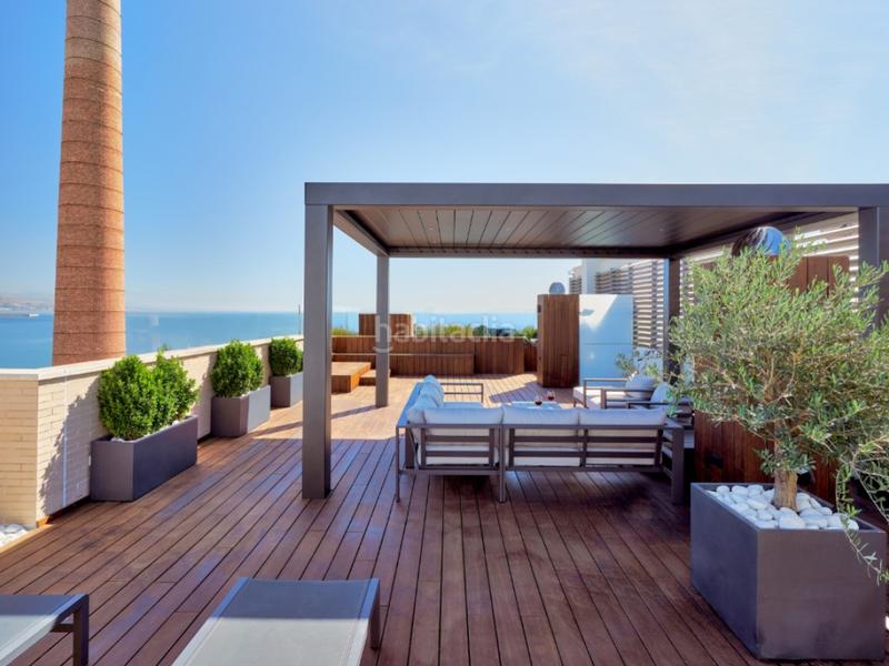 Foto f4a24d03-9166-4fba-a5f8-4abec64963fb. Attique avec parking dans Paseo Marítimo Oeste - Pacífico Málaga