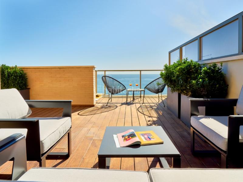 Foto f6d6f246-f3b4-41cd-8555-3e1180b1c0a7. Attique avec parking dans Paseo Marítimo Oeste - Pacífico Málaga