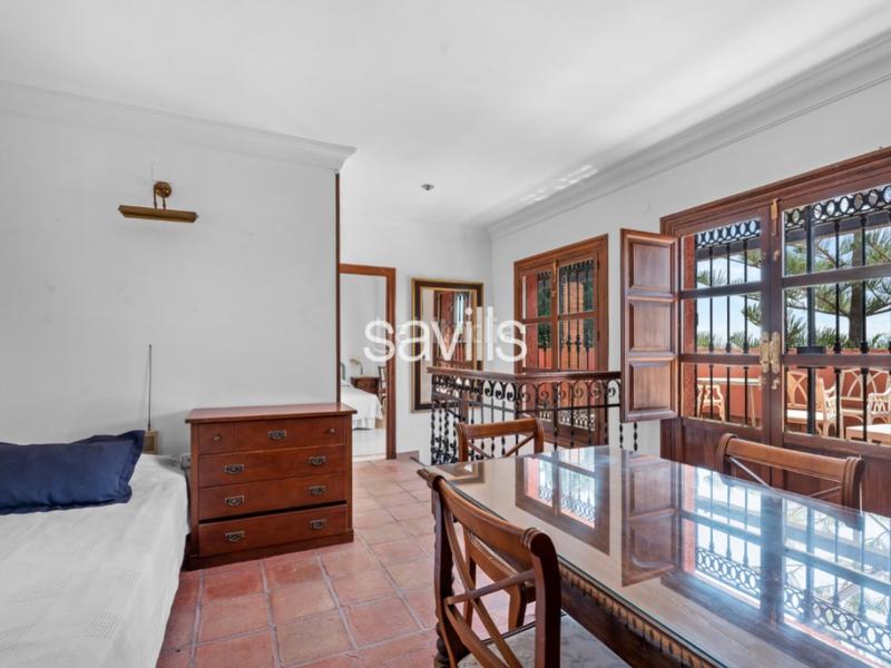 Foto 2cf638cf-8ed1-4b71-9b76-4db6080e4b0e. Alquiler casa savills presenta esta villa independiente ubicada en una tranquila zona residencial , muy bien comunicada y con todo en Benalmádena