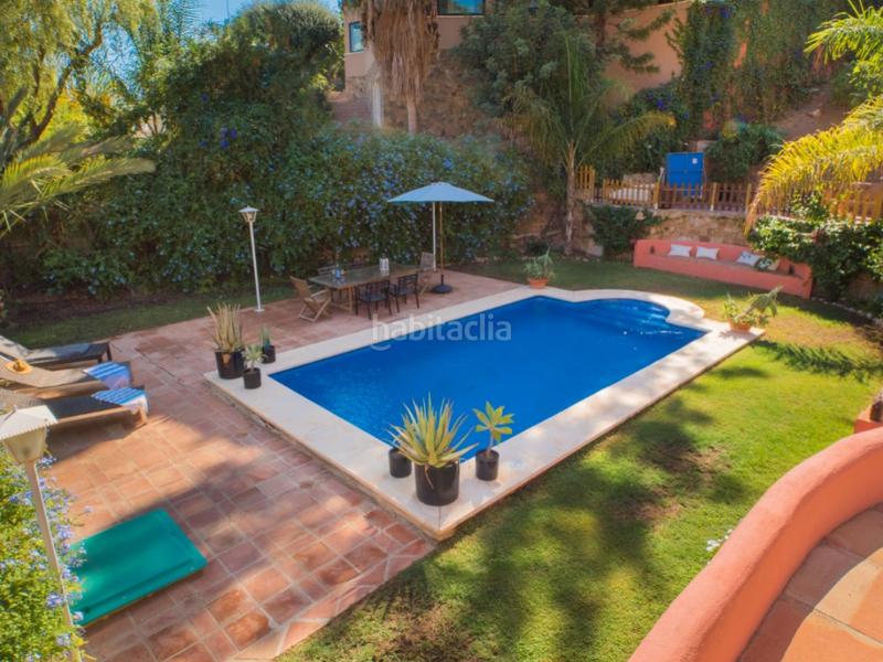 Foto 59fc3af4-f2bf-4465-87f8-2956d653dd98. Casa villa con encanto, luz natural y jardín privado en Pinares de San Antón, en Málaga