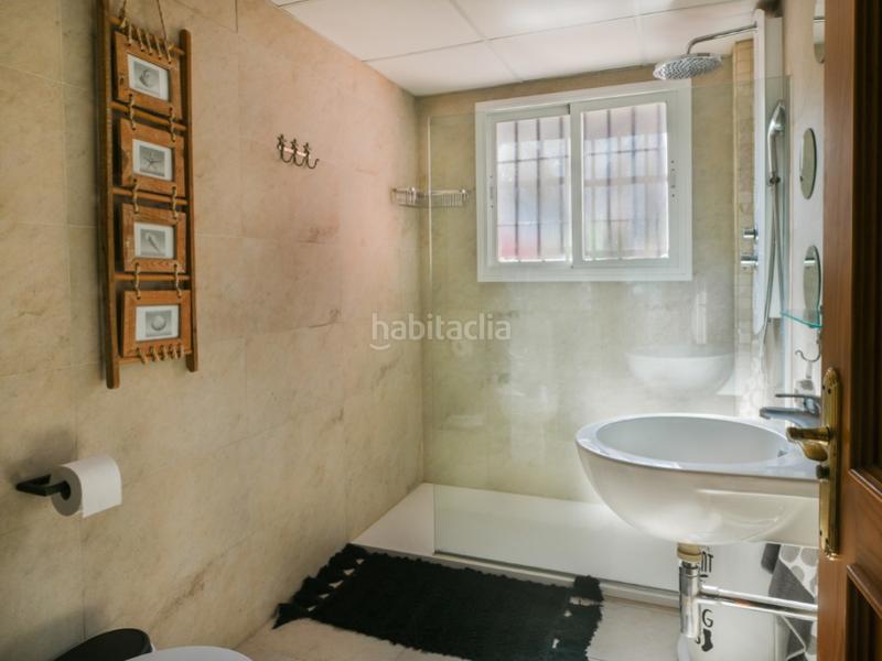 Foto e0a75a52-4873-48b7-ad82-4cd41e5d4436. Casa villa con encanto, luz natural y jardín privado en Pinares de San Antón, en Málaga