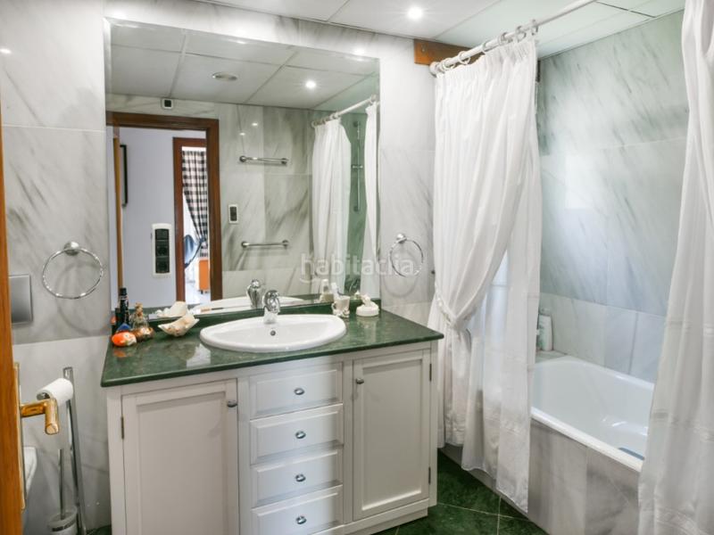 Foto 172bdbf7-2b83-4643-8f93-bc1e0a2a1986. Chalet exclusivo palacio en una parcela de 15.300 m con impresionantes vistas al mediterráneo. en Málaga