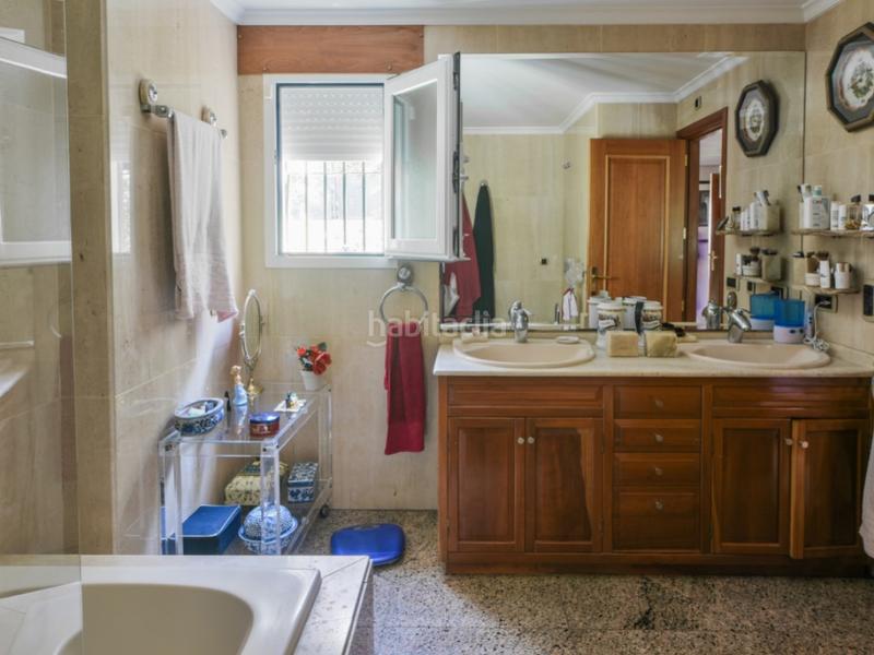 Foto 5556256d-27be-4f2c-af8e-6750ab2a97ac. Chalet exclusivo palacio en una parcela de 15.300 m con impresionantes vistas al mediterráneo. en Málaga