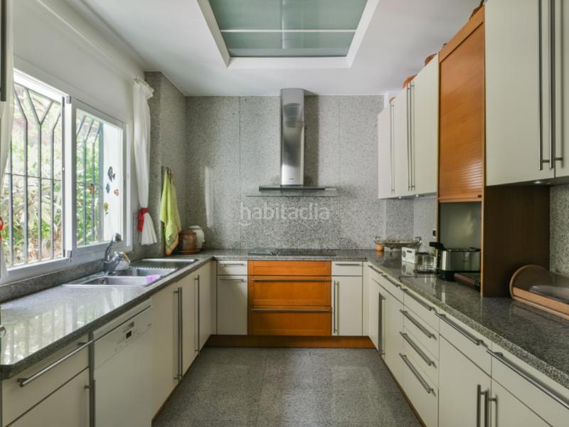 Foto 55e19e9f-b4c1-444e-9296-b4fd999e6086. Chalet exclusivo palacio en una parcela de 15.300 m con impresionantes vistas al mediterráneo. en Málaga