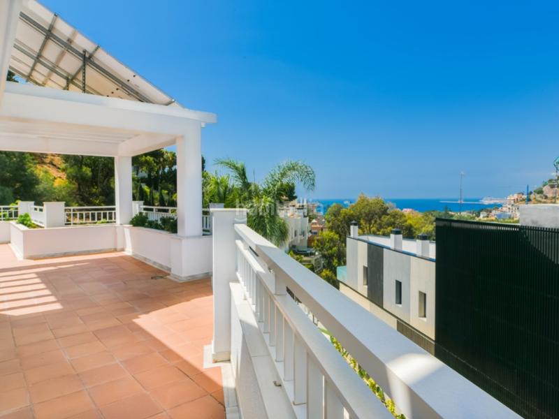 Foto b11bb107-49ce-42a2-b556-5188e1215988. Chalet exclusivo palacio en una parcela de 15.300 m con impresionantes vistas al mediterráneo. en Málaga