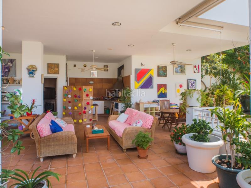 Foto da4ba128-04fa-41b8-9b82-7825272269a3. Chalet exclusivo palacio en una parcela de 15.300 m con impresionantes vistas al mediterráneo. en Málaga