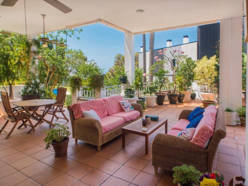 Foto dab70e59-1c04-4766-8b59-55fa5c87783e. Chalet exclusivo palacio en una parcela de 15.300 m con impresionantes vistas al mediterráneo. en Málaga