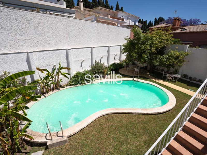 Foto f340a352-db4d-4085-ae38-dd9f0f07d82b. Xalet a Pedregalejo - Morlaco Málaga