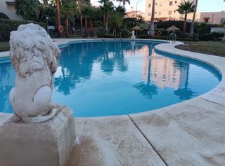 Miete Etagenwohnung in Zona Centro Comercial Torrequebrada. Piso en alquiler en benalmádena