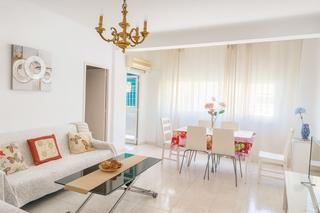 Appartamento in La Unión - Cruz de Humilladero - Los Tilos. Amplio piso en venta cerca de la estación maría zambrano (málaga