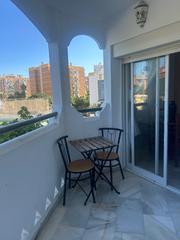 Lloguer Apartament  Calle zodiaco. Se alquila por temporada piso en el centro de arroyo de la miel